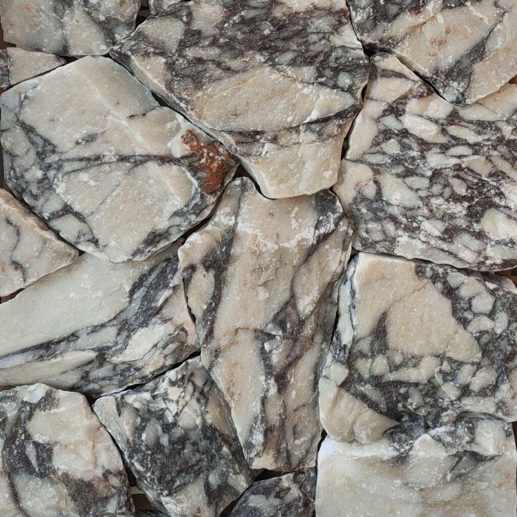 Calacata Viola Rockface
