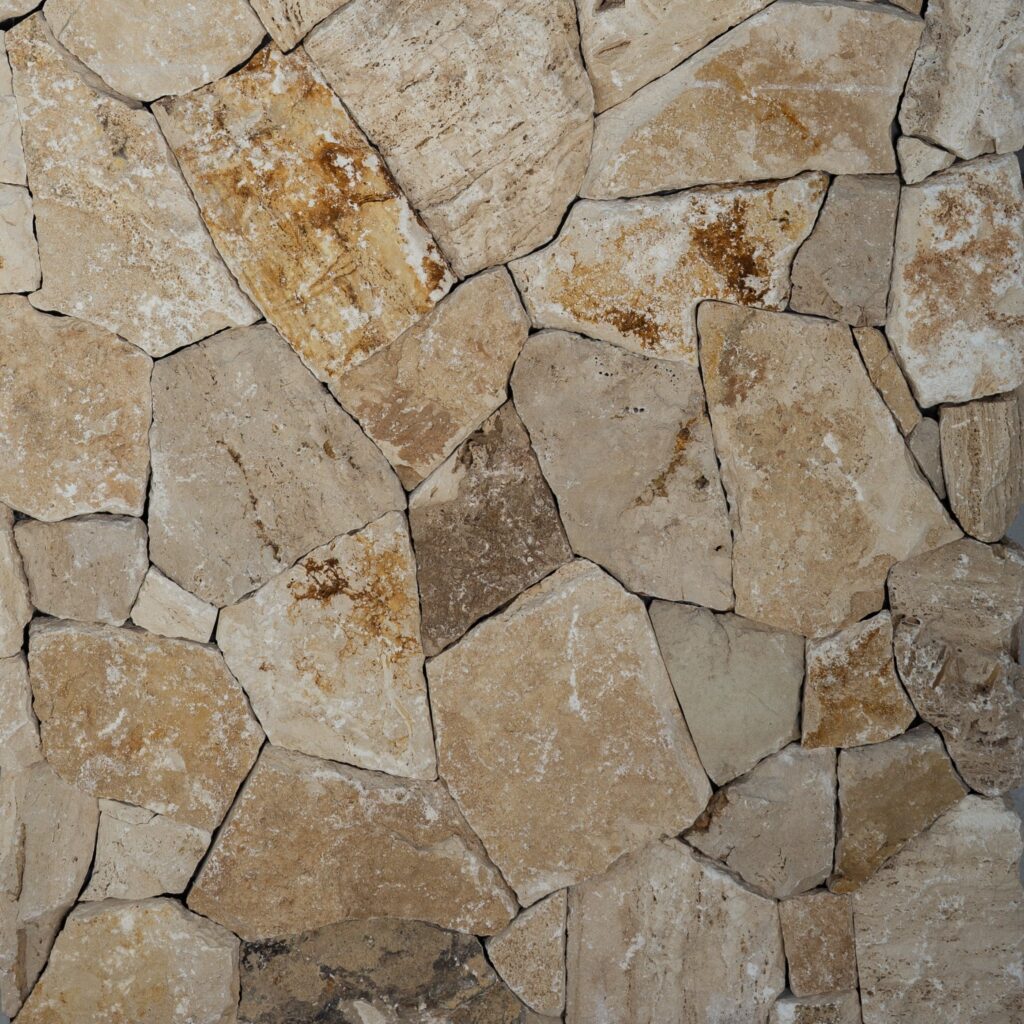 Rustik Traverten Rockface